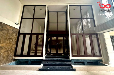 อาคารพาณิชย์ บางลำภู(บางลำภู) : ขายตึกแถว 5.5 ชั้น 70 ตร.ว. ถนนพระราม 4 - จารุเมือง บรรทัดทอง ปทุมวัน รีโนเวทใหม่ ใกล้ MRT หัวลำโพง