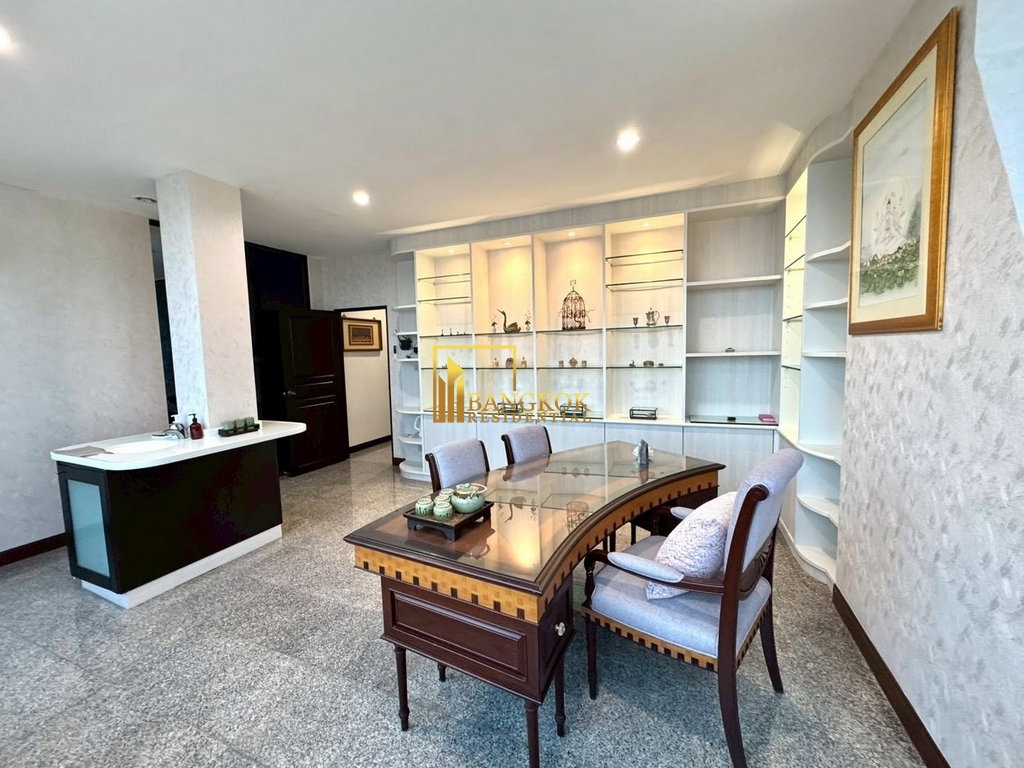 รูป Supalai Place | Spacious 3 Bed Triplex Condo in Phrom Phong - BR61784CD - รูปที่ 11/38