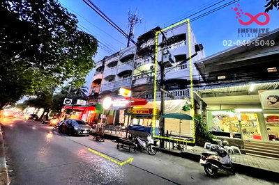อาคารพาณิชย์ ปทุมธานี : ขายอาคารพาณิชย์ 4 ชั้น 16 ตรว. ตรงข้ามมหาวิทยาลัยรังสิต ม.เมืองเอก ปทุมธานี น่าลงทุน