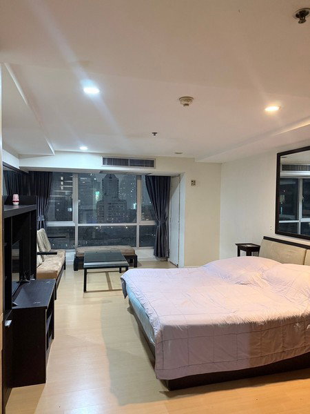 A045768 The Trendy Condominium