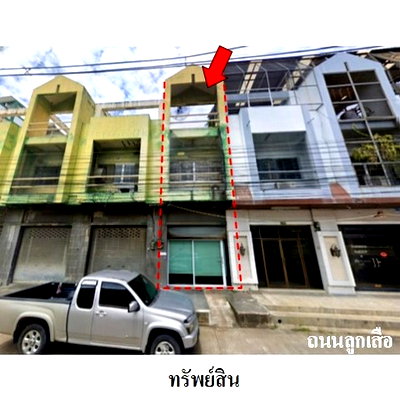 Shophouses for sale Nakhon Sawan : FOR SALE  COMMERCIAL BUILDING PROPERTY  3551000 BAHT.
