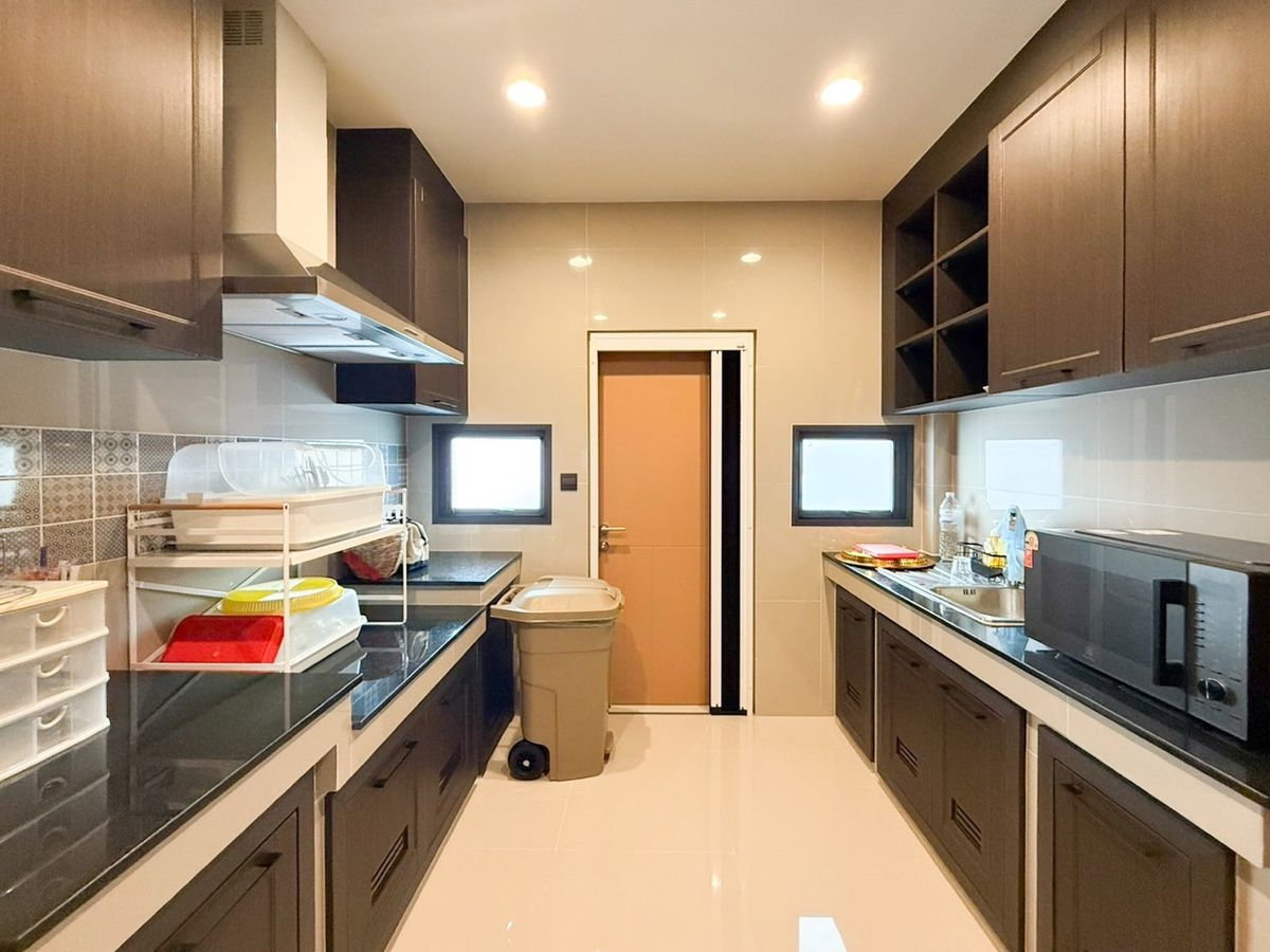 รูป ให้เช่า หลังรีโนเวทใหม่ เศรษฐสิริ พัฒนาการ 4 นอน มีห้องแม่บ้าน📍เพียง 90,000/เดือน - รูปที่ 12/15