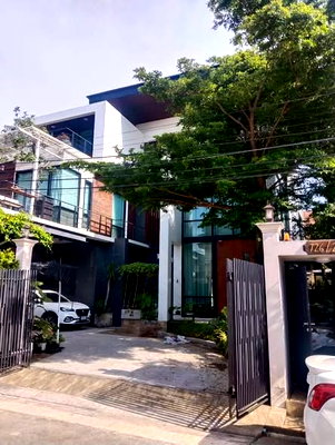 ขายบ้านเดี่ยว : 🔥 ขาย บ้านเดี่ยว หมู่บ้านนริศา ธนบุรีรมย์ (Narisa Thonburirom Village) | ประชาอุทิศ 78/1 ใกล้มหาวิทยาลัยเทคโนโลยีพระจอมเกล้าธนบุรี (บางมด)