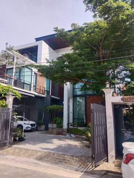 Houses for sale : 🔥 FOR SALE | Narisa Thonburirom Village | Pracha Uthit 78/1, Near King Mongkut's University of Technology Thonburi (Bangmod)