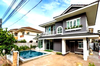 บ้านเดี่ยว ม.พายัพวิทยาเขตแก้วนวรัฐ : ขาย บ้านพูลวิลล่า 5 นอน ‘รวมโชค’ ใกล้โลตัสรวมโชคเพียง 400ม. + ประกันบ้านให้พร้อม!