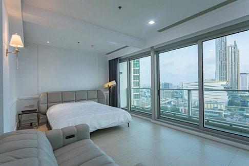 THE RIVER 2 bedrooms, for rent