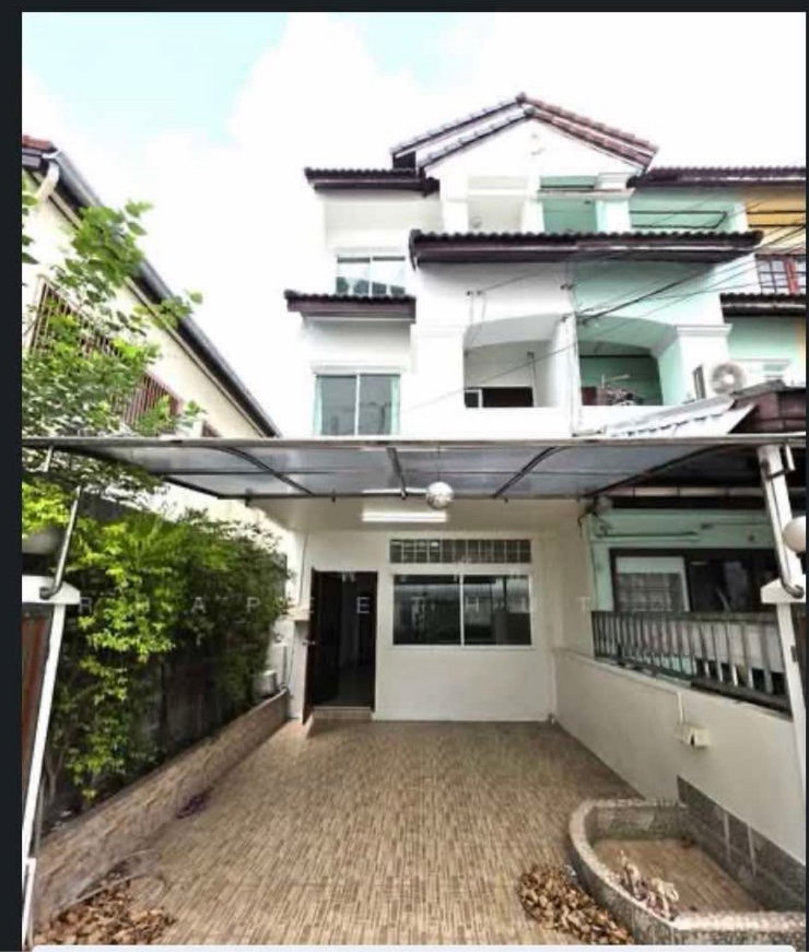 รูป ทาวเฮ้าส์ 3 ชั้น 4 ห้องนอน 4 ห้องน้ำ 2 ที่จอดรถ ราคา 2.99 ล้าน (ราคาประเมิน 3.55ล้าน)  - รูปที่ 4/23