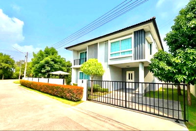 บ้านเดี่ยวให้เช่า : บ้าน Casa ville ระยอง-กรอกยายชา-ใกล้นิคมมาตพุตระยอง  Tel.065-224-5541