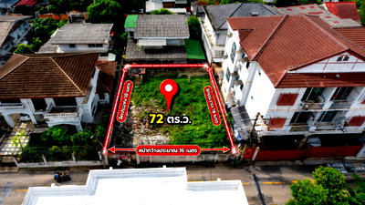 ที่ดิน ดองกิ มอลล์ ทองหล่อ   : ที่ดินแปลงสวย ปรีดีพนมยงค์15แยก3 สร้างบ้านก็สวย สร้างอพาร์ทเมนท์ก็ได้กำไร