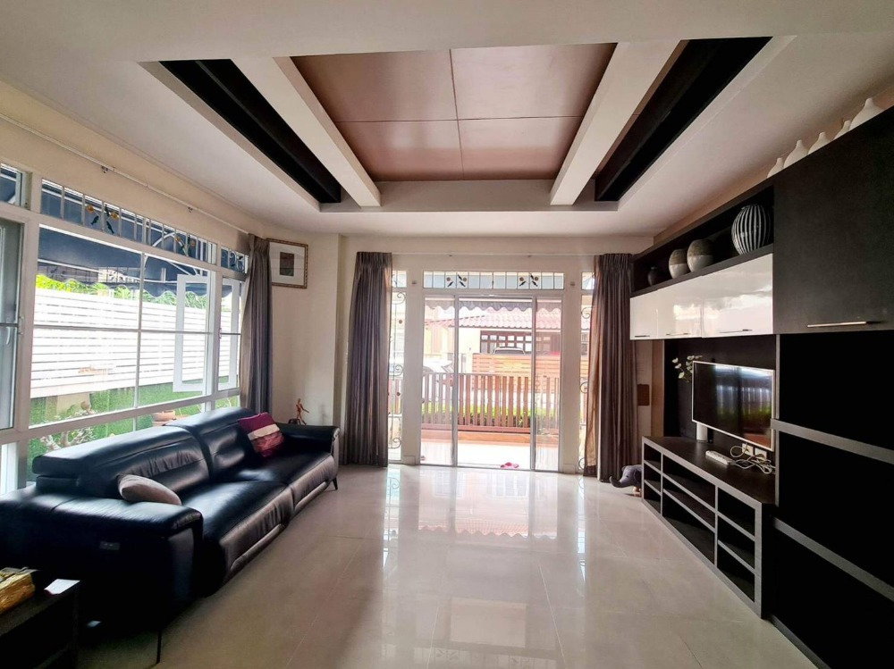 รูป 🏡 ให้เช่าบ้านเดี่ยว 2 ชั้น พัฒนาการ 44 | โครงการนาราวัลย์ ✨ บ้านแต่งสวย พร้อมอยู่ บิ้วอินทั้งหลัง ทำเลดี ใจกลางเมือง! - รูปที่ 2/20
