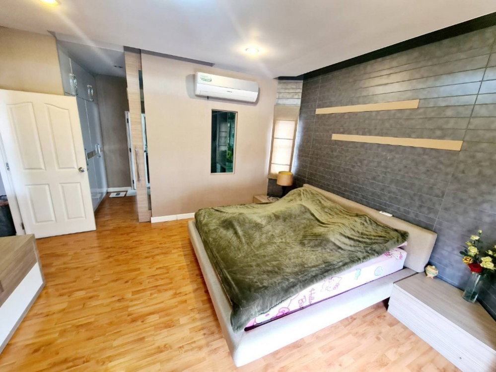 รูป 🏡 ให้เช่าบ้านเดี่ยว 2 ชั้น พัฒนาการ 44 | โครงการนาราวัลย์ ✨ บ้านแต่งสวย พร้อมอยู่ บิ้วอินทั้งหลัง ทำเลดี ใจกลางเมือง! - รูปที่ 4/20