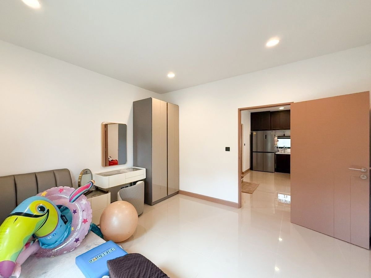 รูป ให้เช่า หลังรีโนเวทใหม่ เศรษฐสิริ พัฒนาการ 4 นอน มีห้องแม่บ้าน📍เพียง 90,000/เดือน - รูปที่ 15/15
