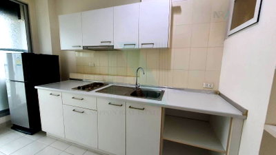 Condos for sale : 🚩 For Sell Condo LIFE @ RATCHADA Building A, Floor 10,1 bed room, Room size 42 sqm
