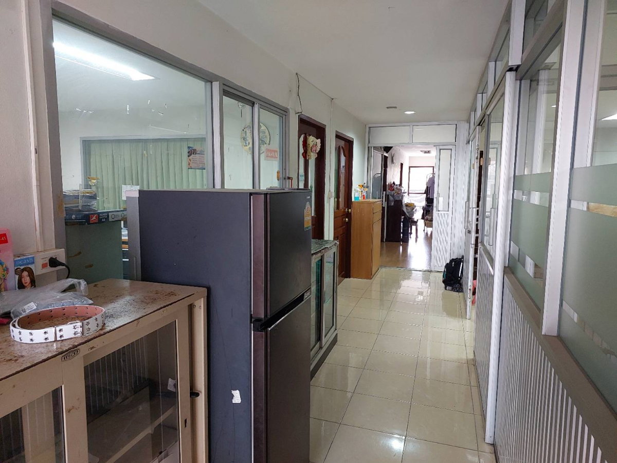 รูป CS625 ขายอาคารสำนักงาน 6 ชั้นพร้อมที่ดิน 200 ตร.วา ย่านลาดพร้าว 80 🎁  - รูปที่ 23/23