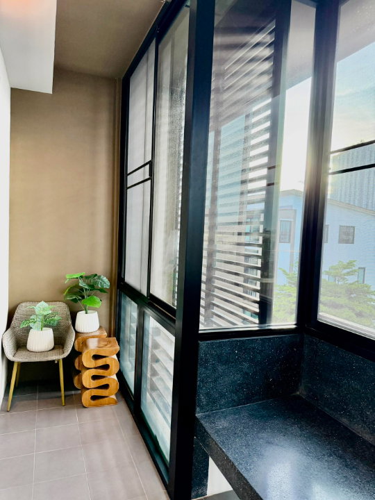 รูป ปล่อยเช่า Townhome Luxury 3.5 ชั้น ทำเลสุขุมวิท ใกล้ BTS อ่อนนุช บ้านสวย วิวสวน เป็นส่วนตัว พร้อมเข้าอยู่ -RW008059 - รูปที่ 10/14
