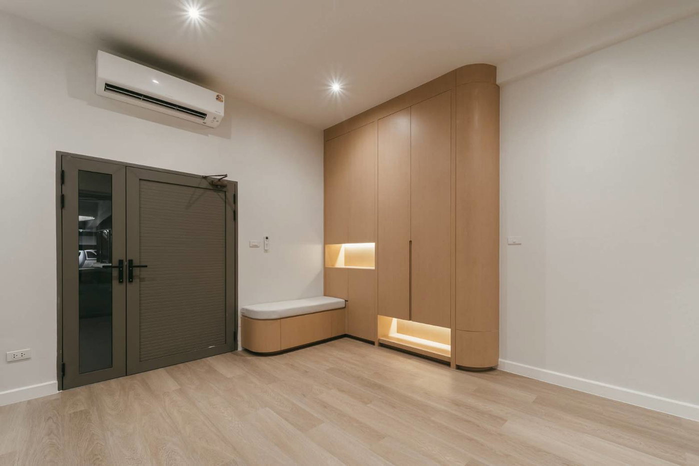 picture Regent Home Sukhumvit 97/1 5 bedrooms, for rent - 13/22
