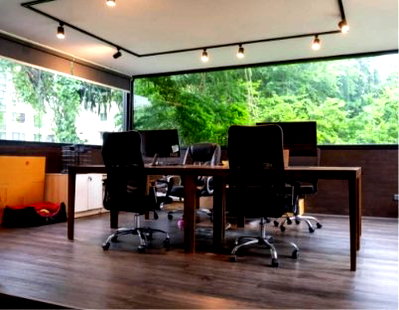 สำนักงานให้เช่า : LTH15854 – Luxury Home Office Pool Villa for Rent Ladprao | Pet-Friendly | Near MRT Chokchai 4 | 190,000 THB 