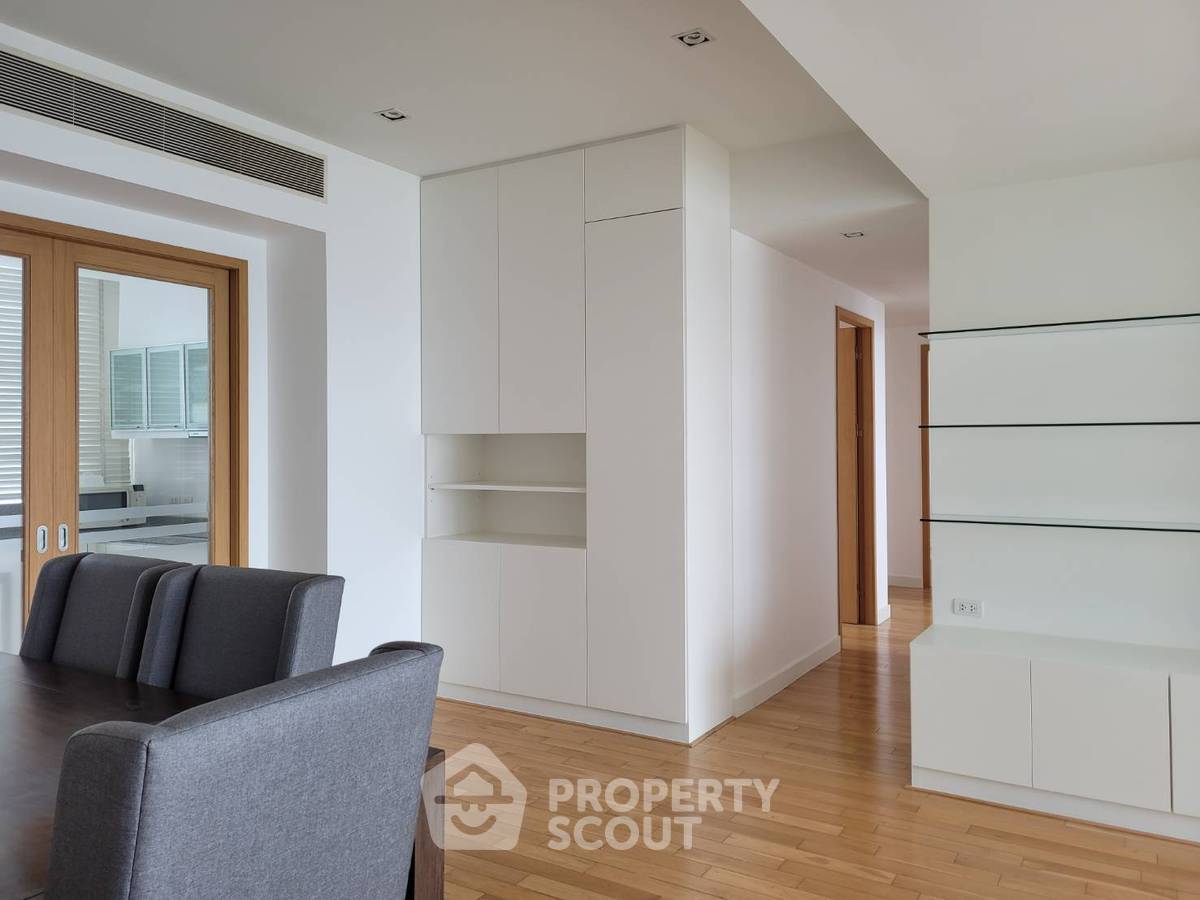 รูป คอนโดมิเนียม 3 ห้องนอน 146 ตร.ม. Millennium Residence @ Sukhumvit ใกล้ BTS อโศก (ID 3050852) - รูปที่ 3/8