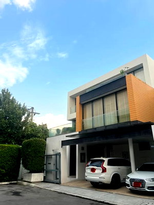 ขายบ้านเดี่ยว : 🔥 ขายบ้านเดี่ยว 3 ชั้น ✅ หมู่บ้าน ฟิฟท์ทีน เกตส์ (15 Gate) ใกล้ MRT ลาดพร้าว 83