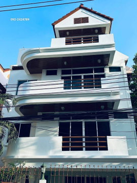 ðĒ 5-Bedroom Single House for Rent near Emporium