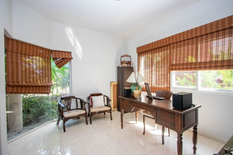 picture  House for rent  4 Bedrooms  and  3 Bathrooms     - 6/15