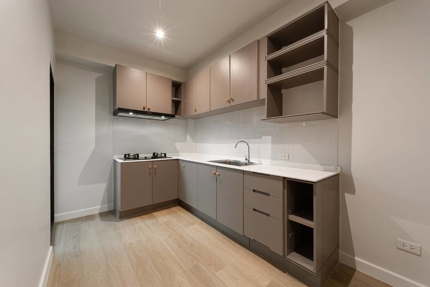 picture Regent Home Sukhumvit 97/1 5 bedrooms, for rent - 11/22