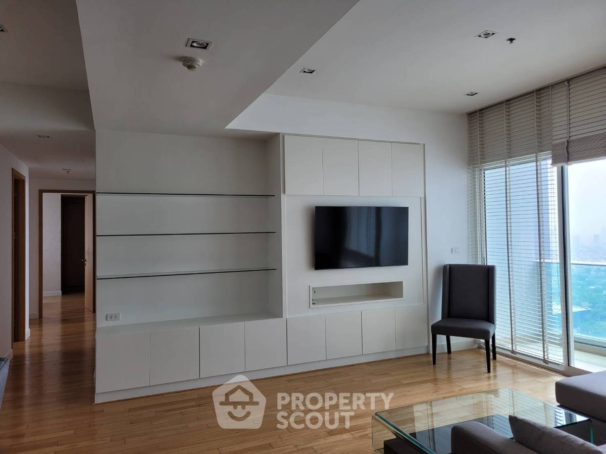 รูป คอนโดมิเนียม 3 ห้องนอน 146 ตร.ม. Millennium Residence @ Sukhumvit ใกล้ BTS อโศก (ID 3050852) - รูปที่ 2/8