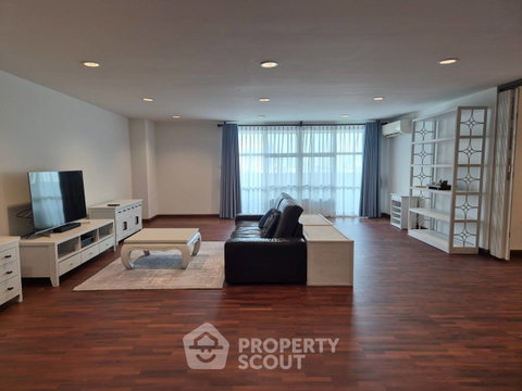 Spacious 3-BR 200 Sqm At DS Tower 1 Near BTS Phrom Phong (ID 1864777)