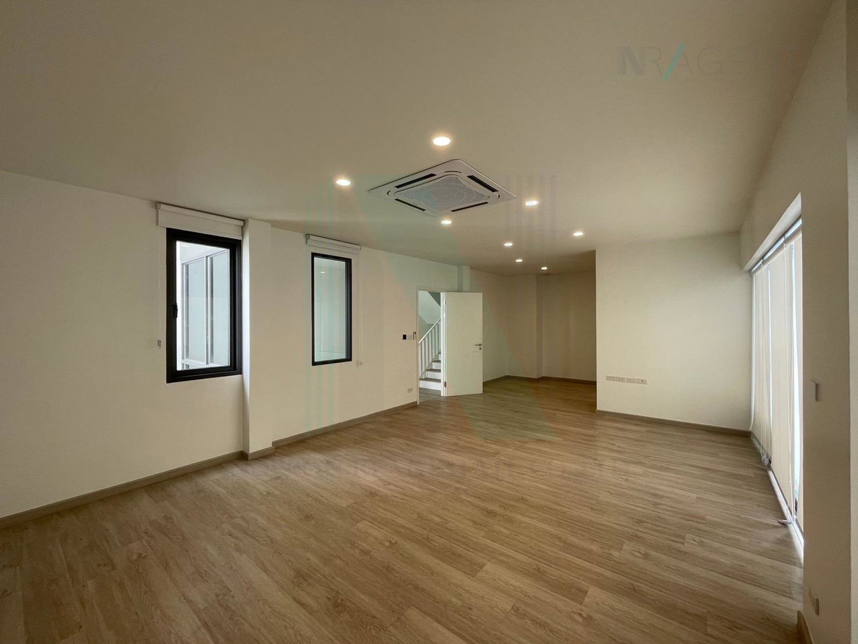 รูป 📌 ให้เช่าบ้านเดี่ยว 3 ชั้น อาคิน วิภาวดี 3 ห้องนอน 4 ห้องน้ำ - รูปที่ 2/8