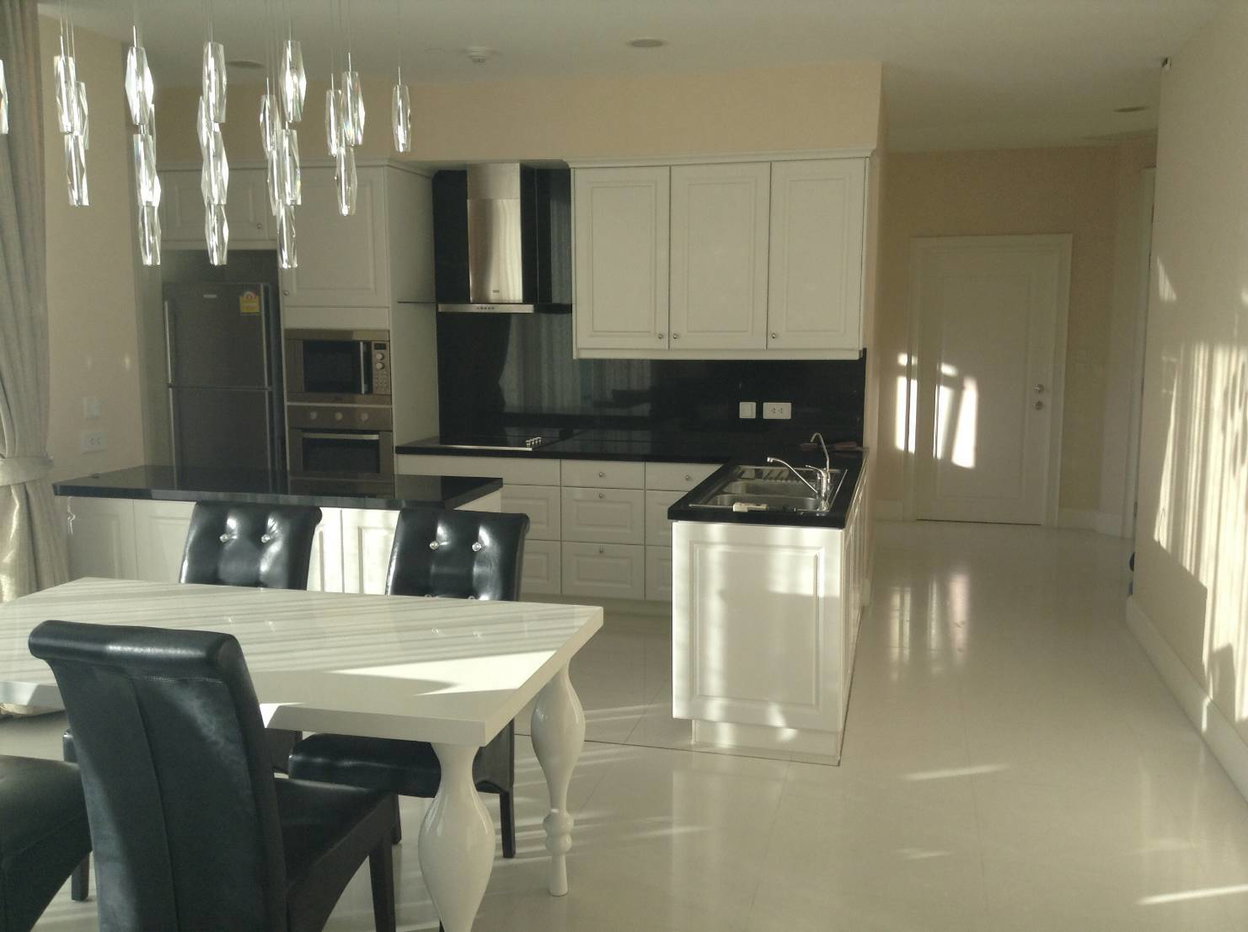 รูป ROYCE PRIVATE RESIDENCES 2 bedrooms, for rent - รูปที่ 8/10