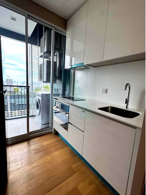 Condos for rent : 🎉 For Rent Condo THE SAINT RESIDENCES Building A, Floor 39,1 bed room, Room size 35 sqm