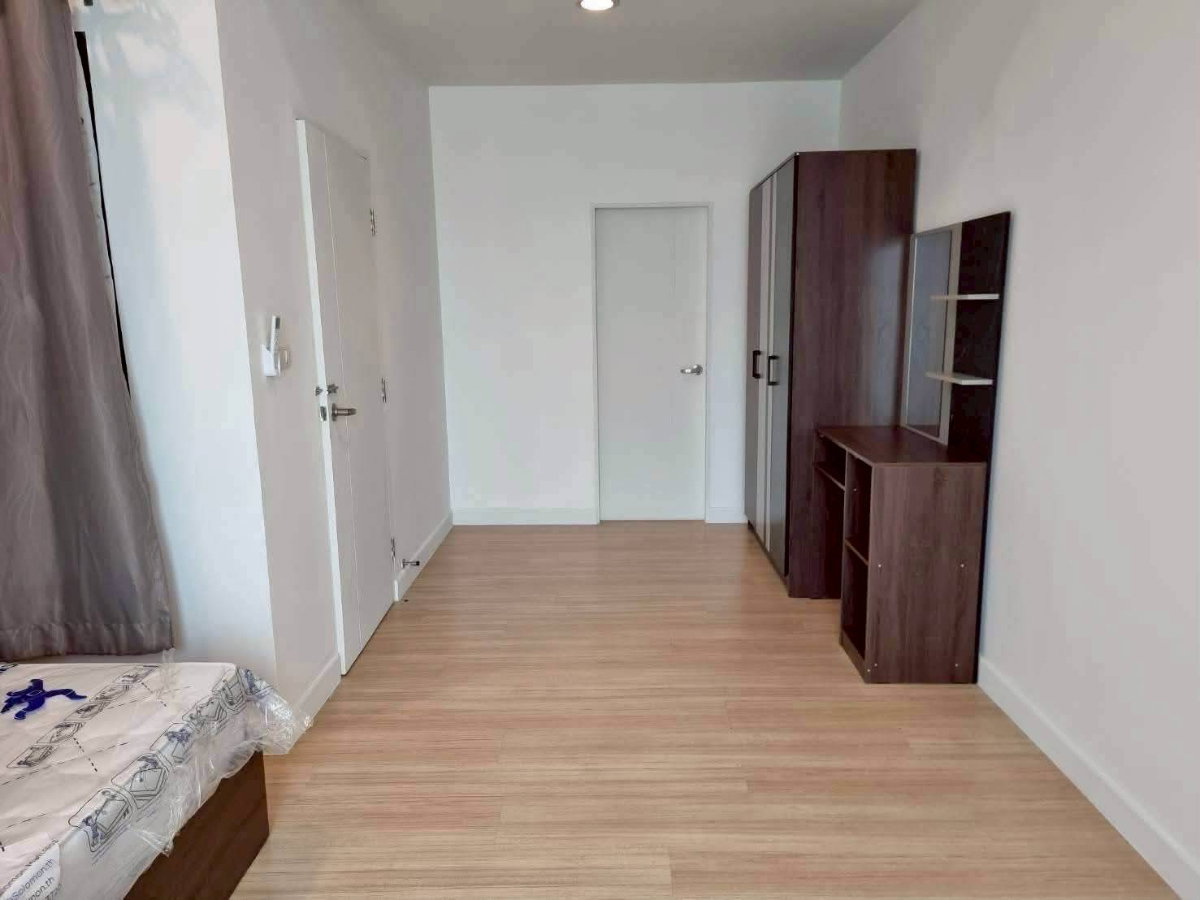 picture For Rent​ Baan Klangmueang Kullaprapruke - 3/10