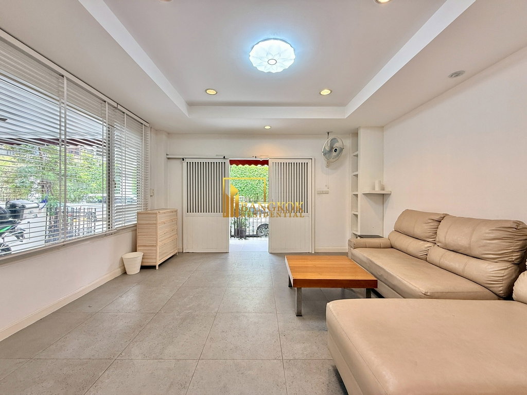 รูป Baan Klang Krung | Spacious 4 Bedroom Townhouse in Thonglor - BR49091TH - รูปที่ 8/51
