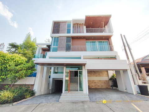 ให้เช่า Luxury Pool Villa 3 ชั้น พร้อมสระว่ายน้ำส่วนตัว สไตล์ Modern #A1-V0018