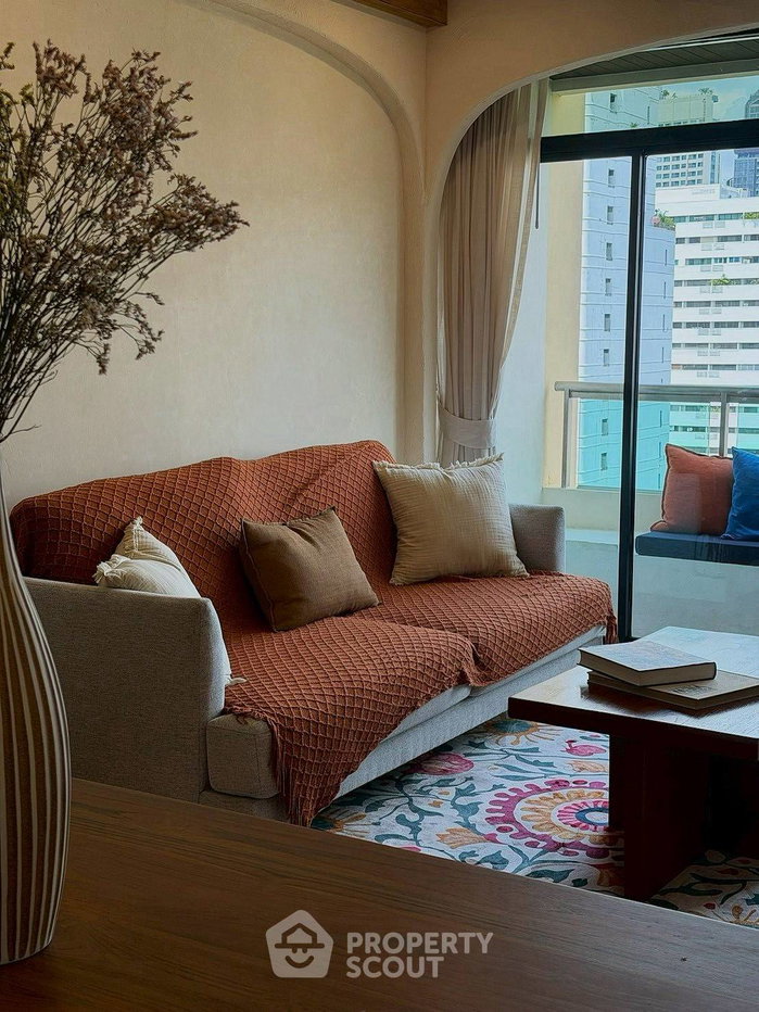 picture 2-BR Condo For Sale, Sukhumvit City Resort Condo, BTS Nana (ID 3053832) - 8/13