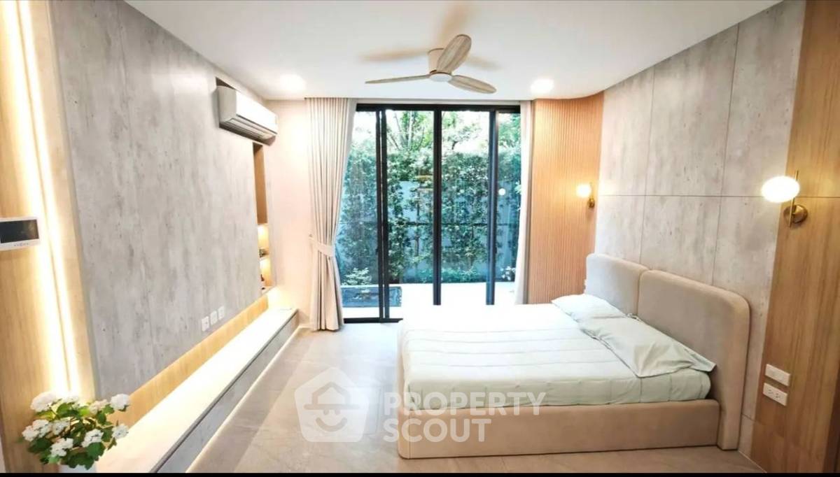 รูป บ้านเดี่ยว 5 ห้องนอน ขาย ใน Vive Krungthep Kreetha บางกะปิ กรุงเทพ (ID 2416542) - รูปที่ 11/27