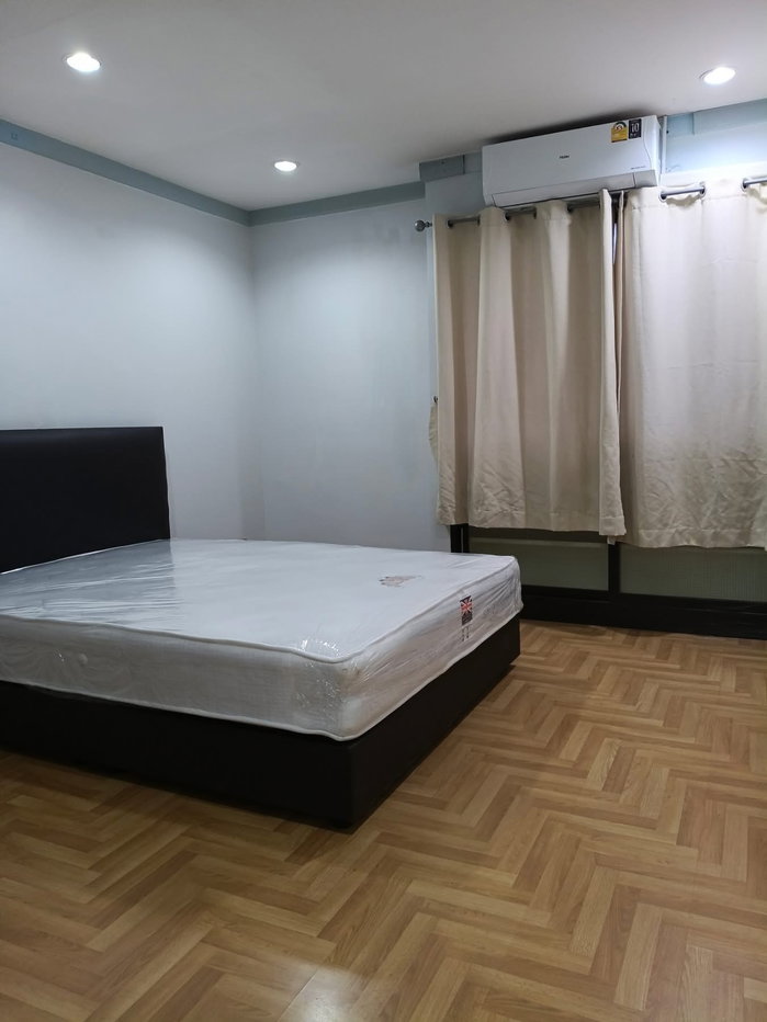picture For rent condo ready to move in - 2/5