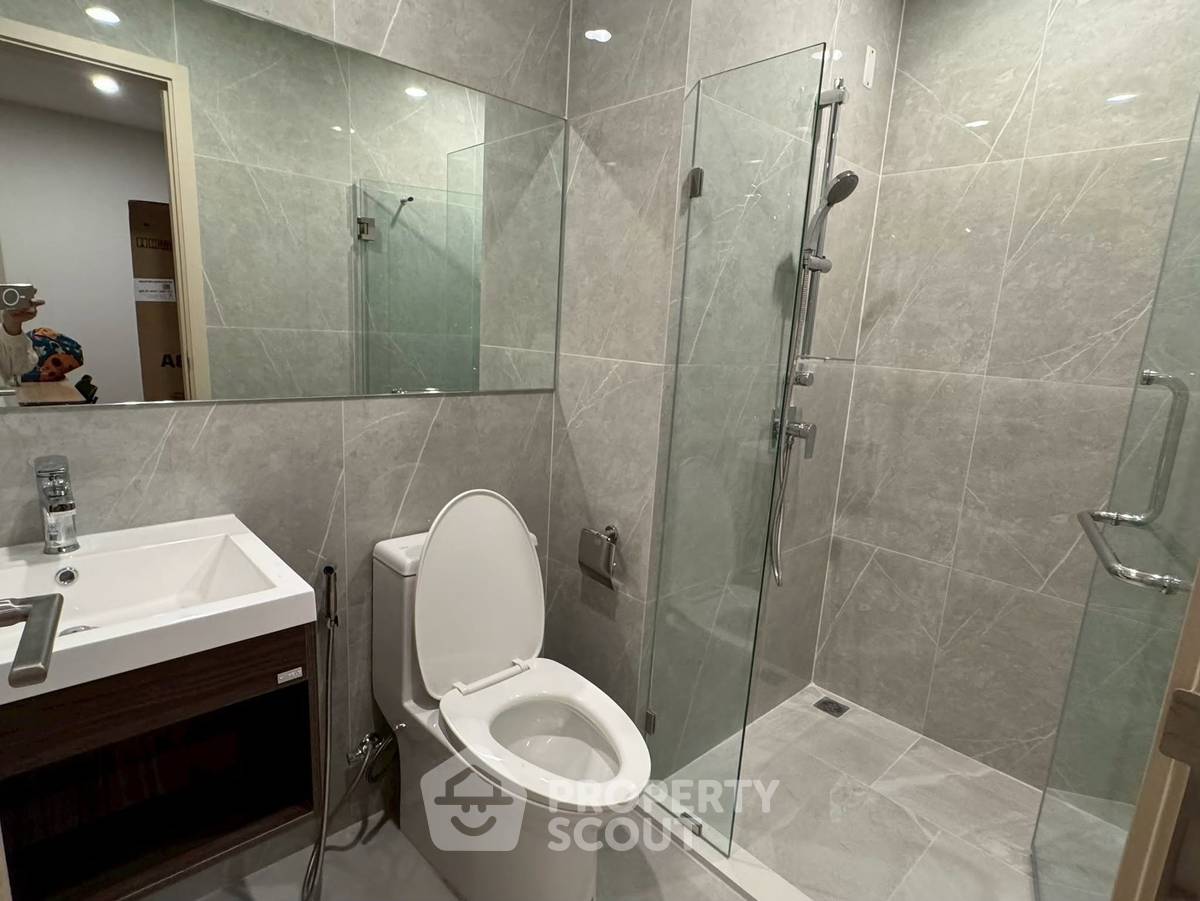 รูป คอนโด 2 ห้องนอน ชั้น 31 ขนาด 46 ตร.ม. Nue District R9 ใกล้ MRT พระราม 9 200 ม. (ID 3054022) - รูปที่ 10/13