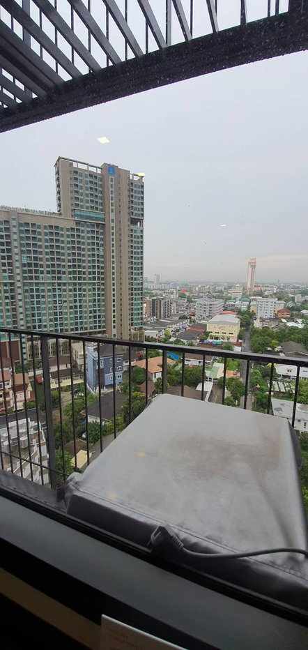 picture Owner selling directly: Centric Ratchayothin - 9/17