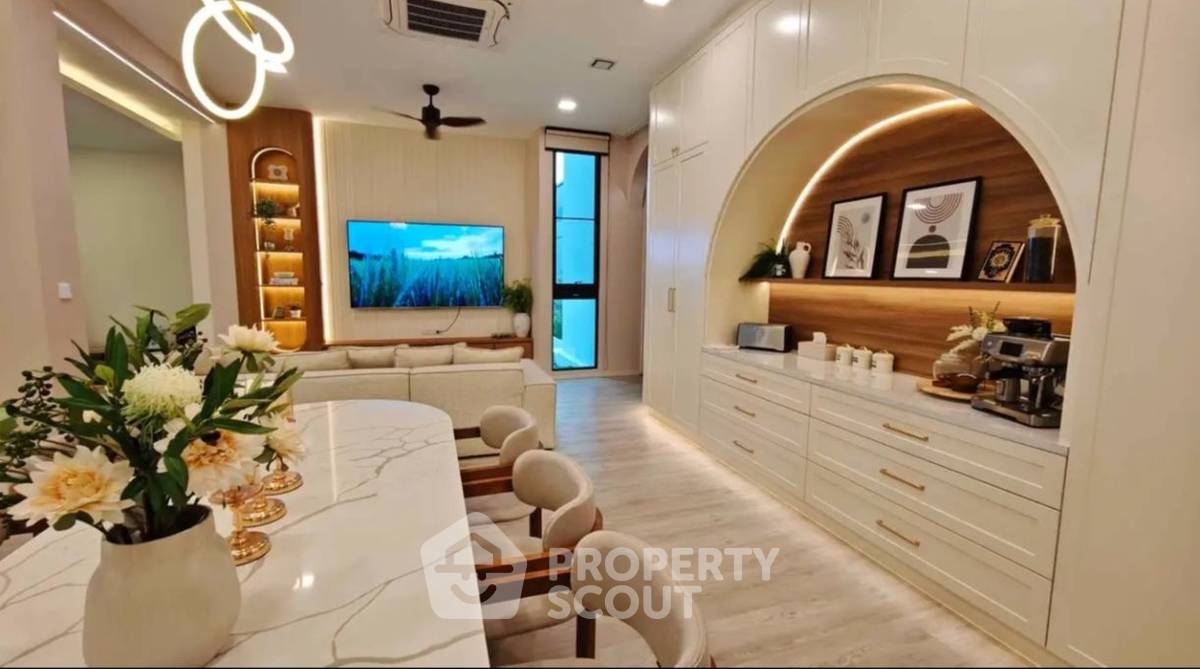 รูป บ้านเดี่ยว 5 ห้องนอน ขาย ใน Vive Krungthep Kreetha บางกะปิ กรุงเทพ (ID 2416542) - รูปที่ 5/27