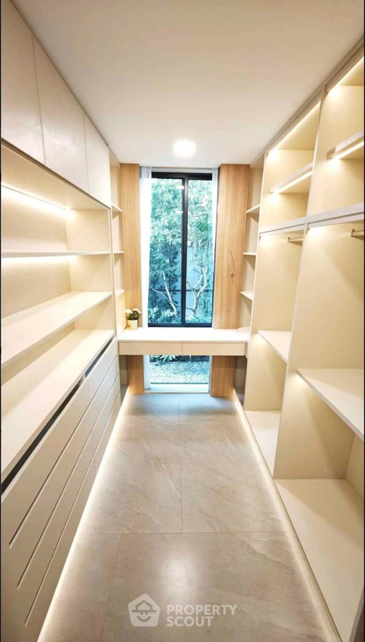 รูป บ้านเดี่ยว 5 ห้องนอน ขาย ใน Vive Krungthep Kreetha บางกะปิ กรุงเทพ (ID 2416542) - รูปที่ 9/27