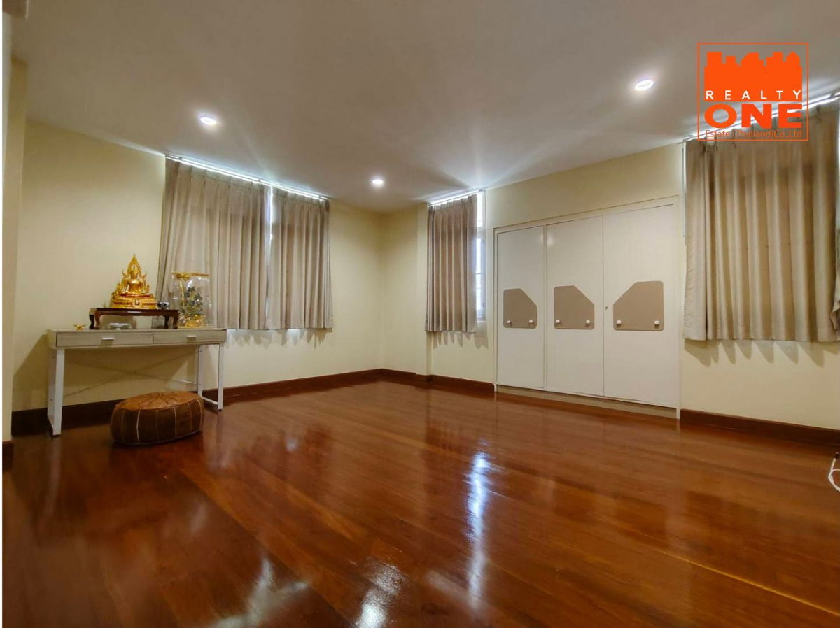 รูป ให้เช่า บ้านเดี่ยว 99 ตารางวา 5 ห้องนอน รีโนเวทแล้ว หมู่บ้านทิพวัล ใกล้รถไฟฟ้าสถานีทิพวัล สงบน่าอยู่มาก  - รูปที่ 19/20