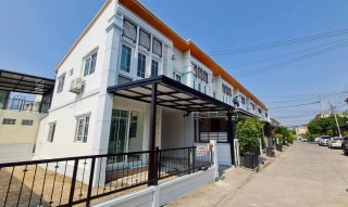 ขายบ้านโกลเด้นสองจรัญปิ่นเกล้าหลังมุม ขนาด 29 ตรว สนใจ @sacondo 