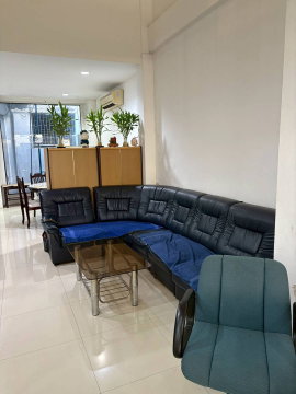  ทาวน์โฮม  3 ห้องนอน ซอย จันทน์ 2 ( ซอย ไวตี ) ใกล้ แมคโคร สาทร Ref. A17260602