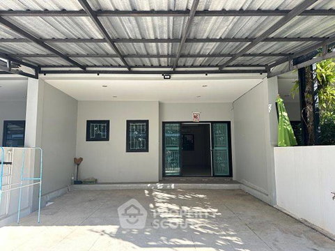 ทาวน์เฮาส์ 3 ห้องนอน เลี้ยงสัตว์ได้ ที่บีโฮม สี่แยกหลุยส์ (ID 3053143)
