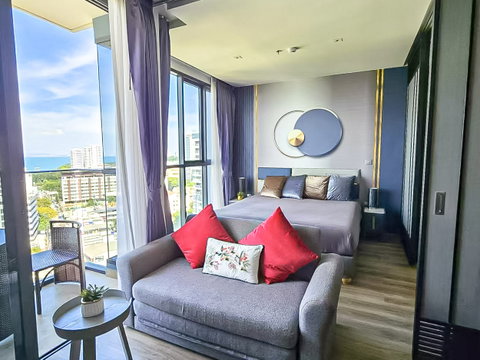 Andromeda Pratumnak Condo for Sale 1Bedroom Sea View