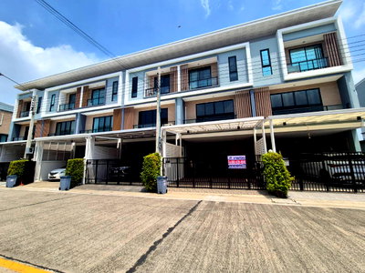 โฮมออฟฟิศ สมุทรปราการ : ทาวน์โฮม 3 ชั้น หมู่บ้านชญาดา แอทเวิร์ค ซอยศรีด่าน 22 ตกแต่งครบพร้อมอยู่