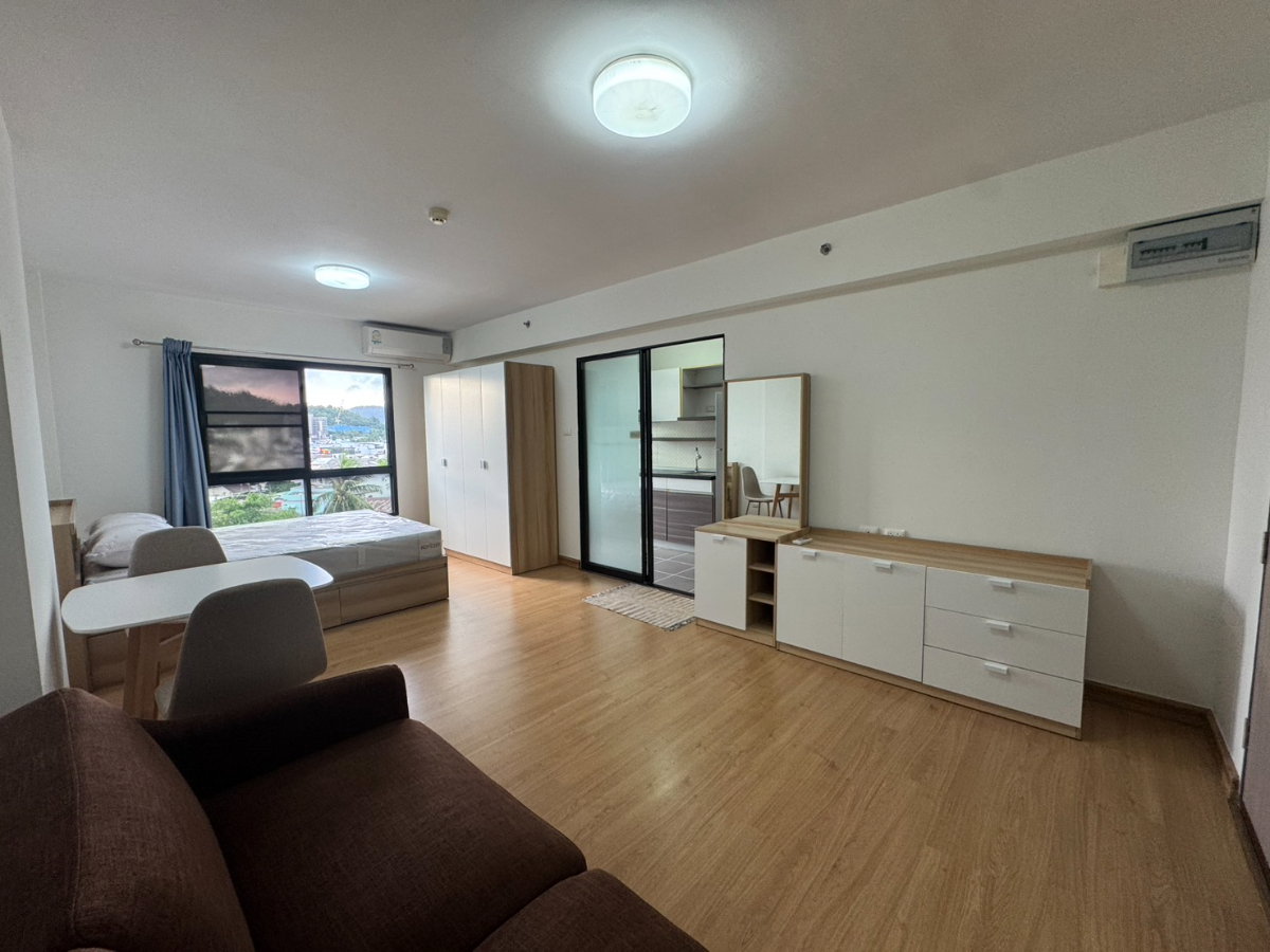 picture Spacious 1-bedroom unit in Phuket Town - 8/9