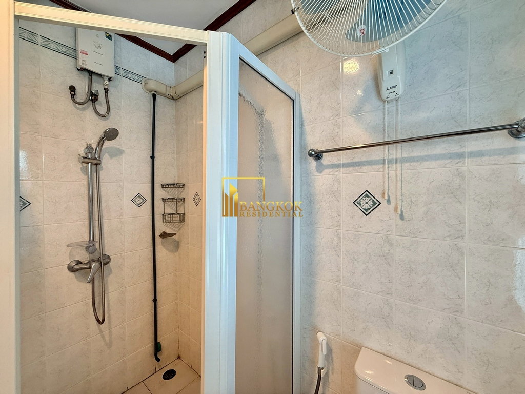 รูป Baan Klang Krung | Spacious 4 Bedroom Townhouse in Thonglor - BR49091TH - รูปที่ 34/51