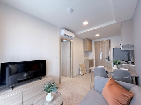 Base Cherngtalay 1 bedroom high floor